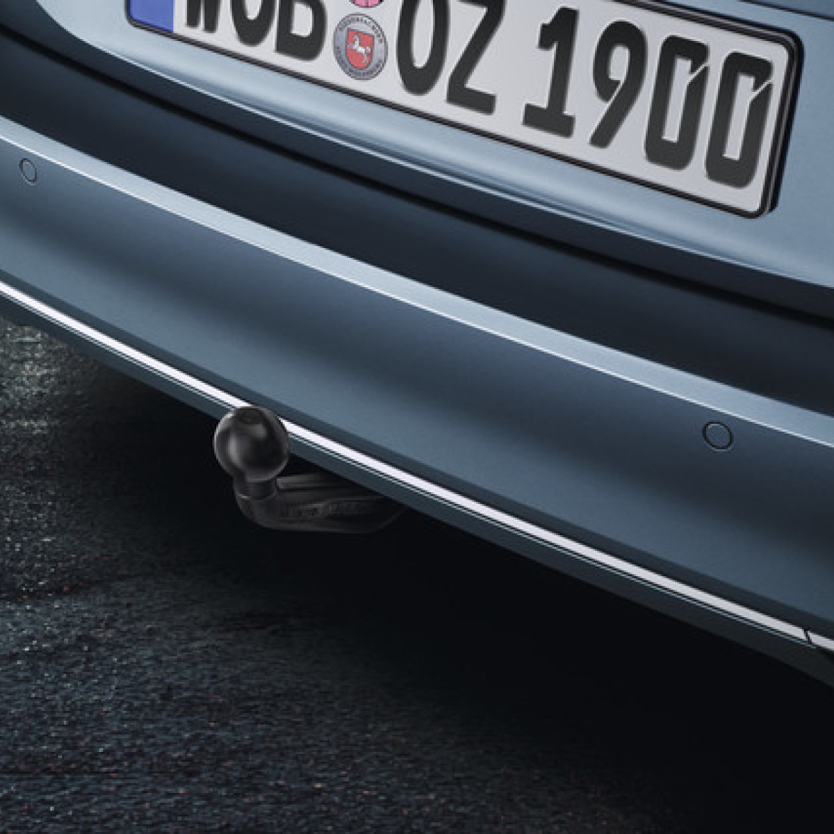 Für Volkswagen Passat Variant B8 ab 14 ohne Vorbereitung AHK starr+ES 13p spez.