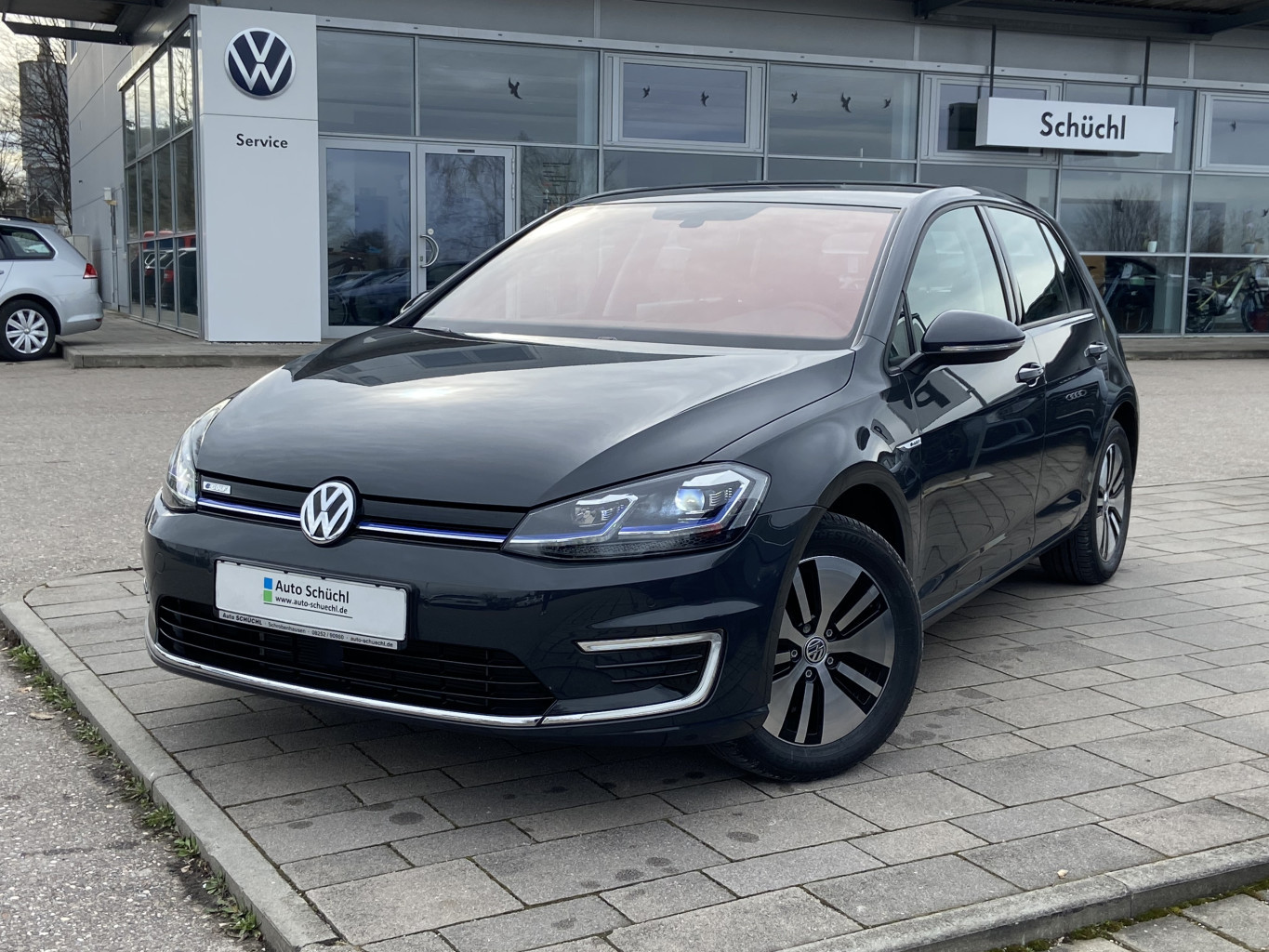 Volkswagen Golf e-Golf WÄRMEPUMPE+NAVI+LED+CCS+ACTIVE-INFO+APP-CONNECT+PDC+DAB+BLUETOOTH