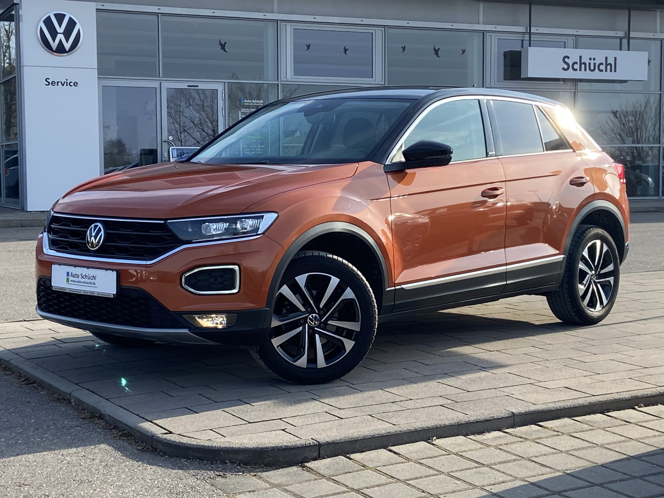 Volkswagen T-Roc 1.5 TSI DSG UNITED NAVI+LED+AHK+APP-CONNECT+SHZ+PDC+KEYLESS+DAB+BLUETOOTH+KAMERA+ACC+KEYLESS+LANE-ASSIST+FAHRERASSISTENZPAKET