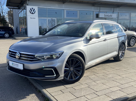 Volkswagen Passat Variant GTE 1.4 TSI DSG R-LINE-Sportpaket+18+ASSISTENZ-PLUS+NAVI+STANDHEIZUNG+LED-IQ.+AHK+KAMERA+4xSHZ+APP-CONNECT+PARKASSIST+ACTIVE-INFO+LED+KEYLESS+DAB+ACC+STANDHEIZUNG+BLUETOOTH+LANE-ASSIST 132963