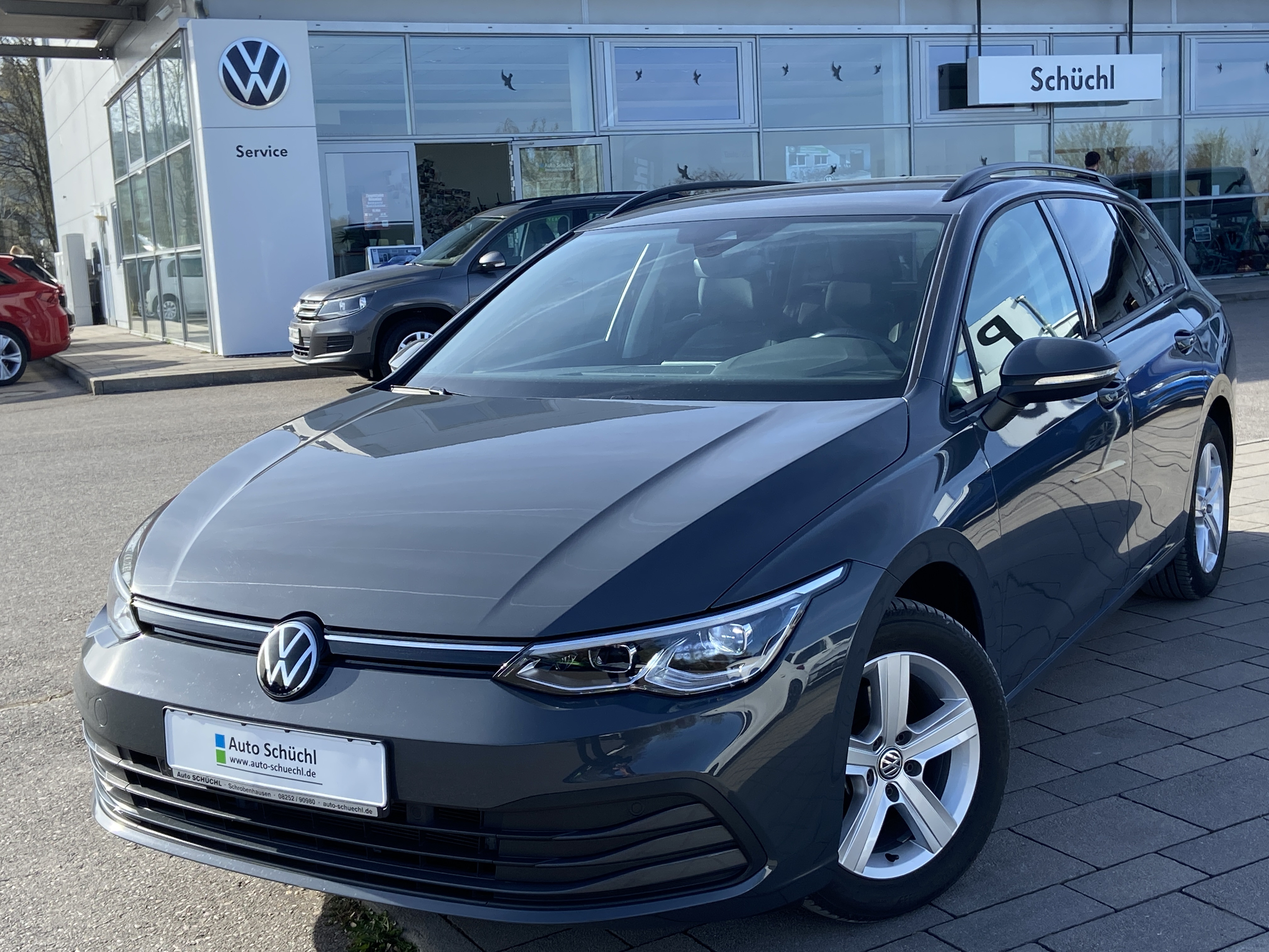 Volkswagen Golf Variant 1.5 TSI DSG LIFE AHK+NAVI+LED+APP-CONNECT+ACTIVE-INFO+KEYLESS+SHZ+PDC+DAB+ACC+BLUETOOTH+LANE-ASSIST