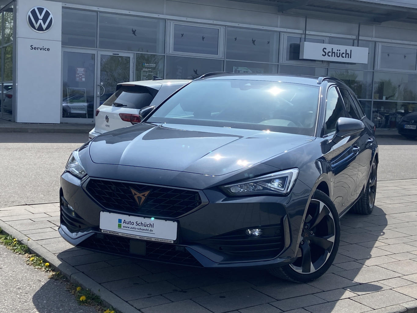 Cupra Leon ST 1.4 TSI DSG eHybrid PAKET-XL+NAVI-PRO+LED+VIRTUAL-COCKPIT+KAMERA+PARKASSIST+FULL-LINK+SHZ+DAB+ACC+KEYLESS+BLUETOOTH+LANE-ASSIST