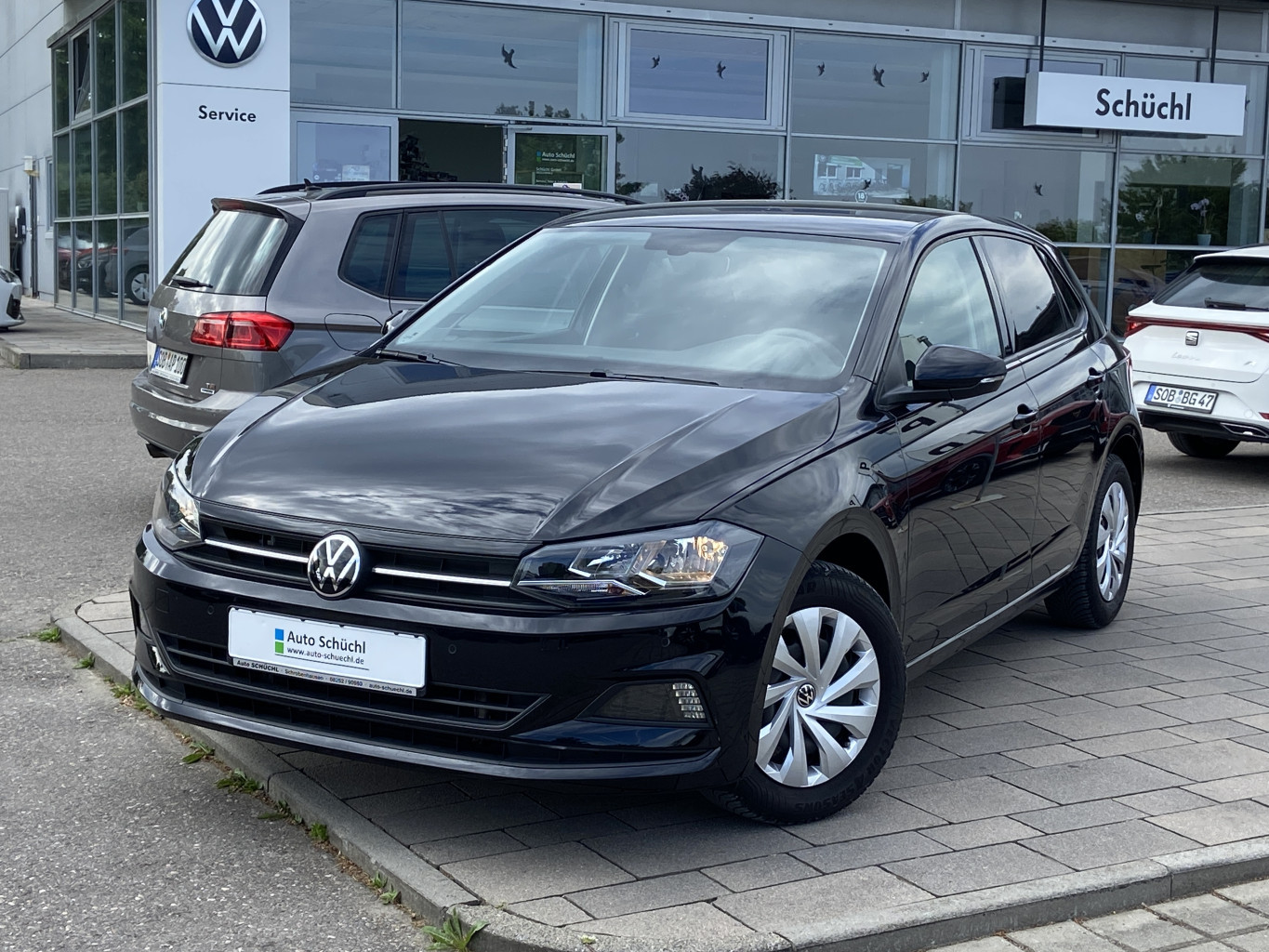 Volkswagen Polo 1.0 TSI DSG COMFORTLINE NAVI+APP-CONNECT+ACTIVE-INFO+SHZ+PDC+KEYLESS+DAB+BLUETOOTH+KEYLESS