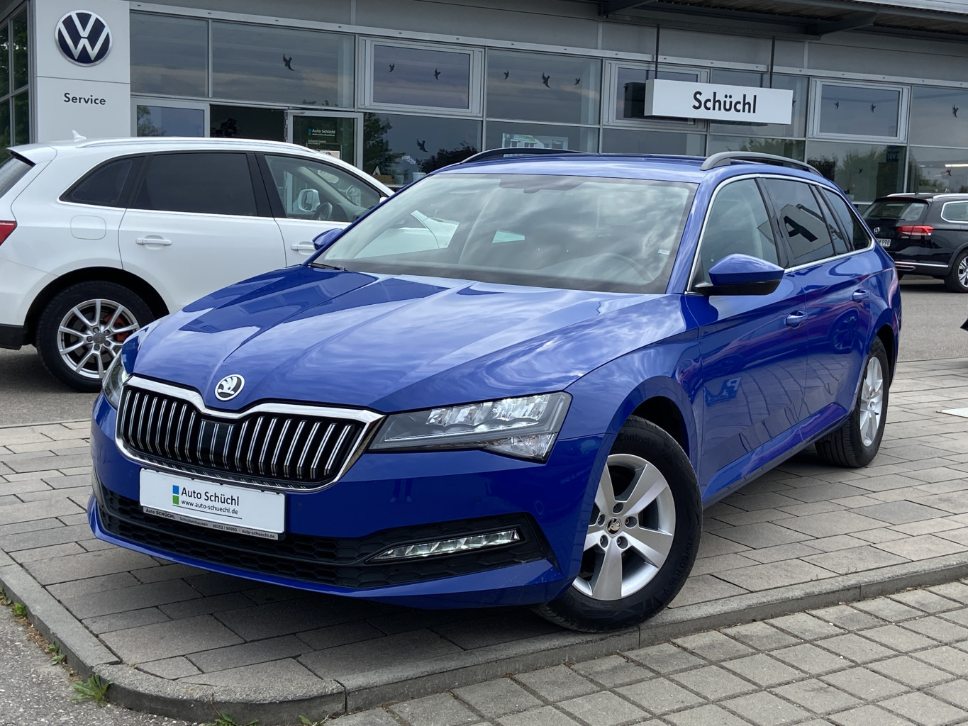 Skoda Superb Combi 2.0 TDI DSG AHK+NAVI+LED+SMART-LINK+VIRTUAL-COCKPIT+SHZ+PDC+DAB+ACC+BLUETOOTH