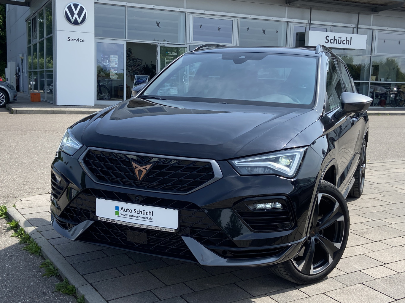 Cupra Ateca 2.0 TSI DSG 4-DRIVE PAKET-XL+LEDER+BEATS+NAVI-PRO+LED+AHK+PANORAMA+VIRTUAL-COCKPIT+PARKASSIST+360-KAMERA+FULL-LINK+SHZ+DAB+BEATS+ACC+KEYLESS+LANE-ASSIST