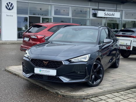 Cupra Leon ST 1.4 TSI DSG eHybrid EL.HECK+NAVI-PRO+LED+AHK+VIRTUAL-COCKPIT+KAMERA+PARKASSIST+FULL-LINK+SHZ+DAB+LANE-ASSIST+ACC+KEYLESS+BLUETOOTH 026757