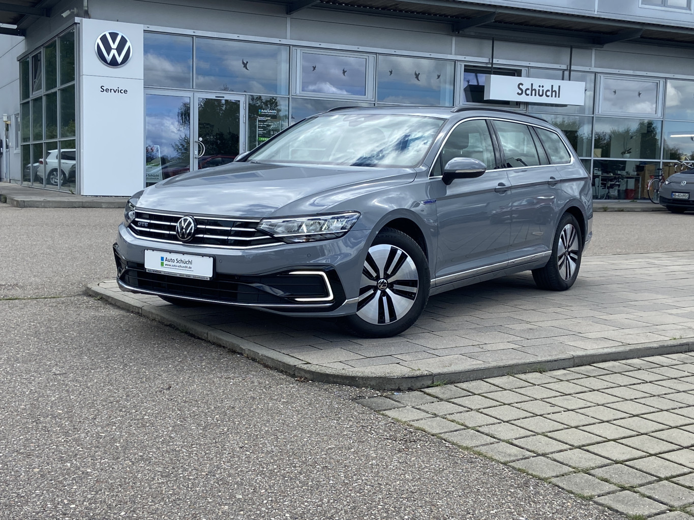Volkswagen Passat Variant GTE 1.4 TSI DSG NAVI+STANDHEIZUNG+LED+AHK+KAMERA+APP-CONNECT+ACC+LANE-ASSIST+SHZ+PDC+DAB+ACC+STANDHEIZUNG+BLUETOOTH