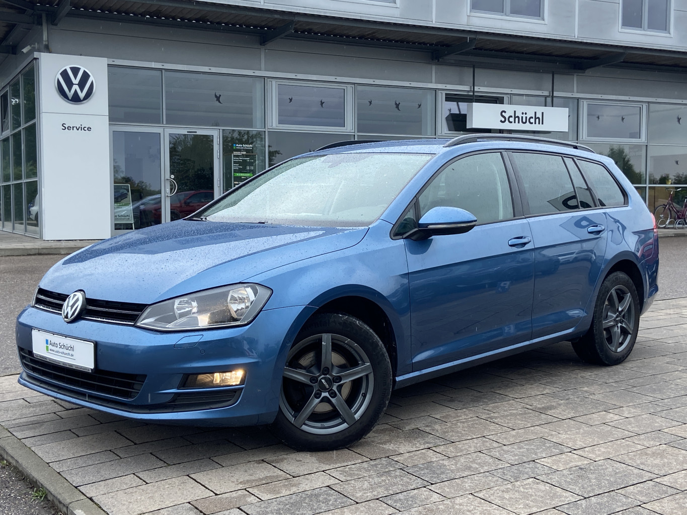 Volkswagen Golf Variant 2.0 TDI Comfortline Life NAVI+AHK+PARKASSIST+SHZ+BLUETOOTH+GRA+KEYLESS