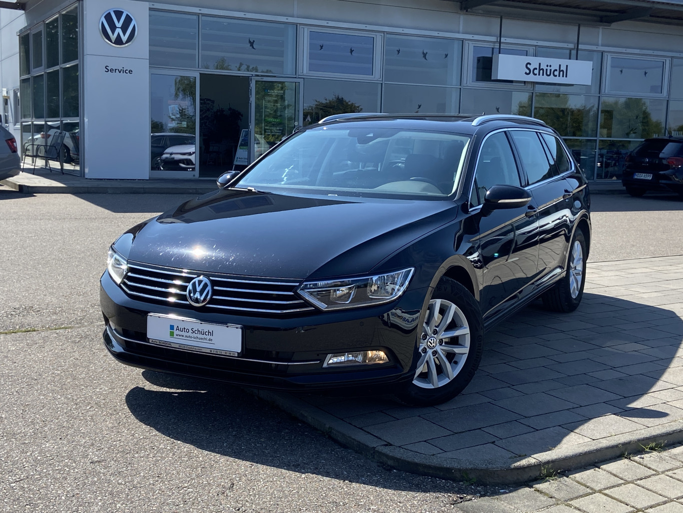 Volkswagen Passat Variant 2.0 TDI Comfortline NAVI+AHK+KAMERA+PANORAMA+ACTIVE-INFO+APP-CONNECT+KEYLESS+SHZ+PDC+ACC+BLUETOOTH