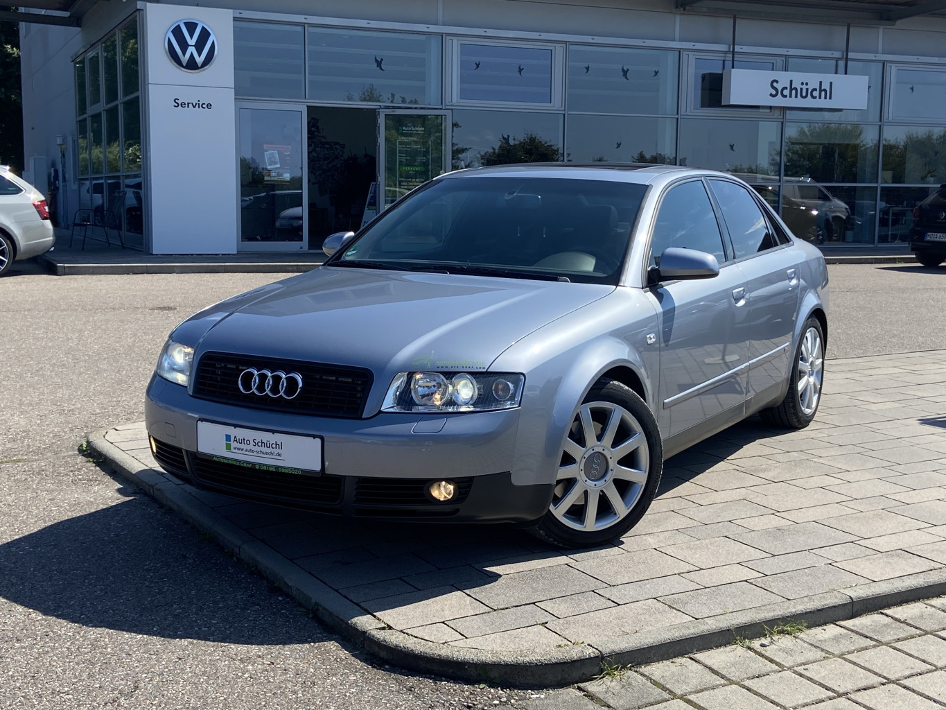 Audi A4 Lim. 2.4 Multitronic S-Line XENON+AHK+17