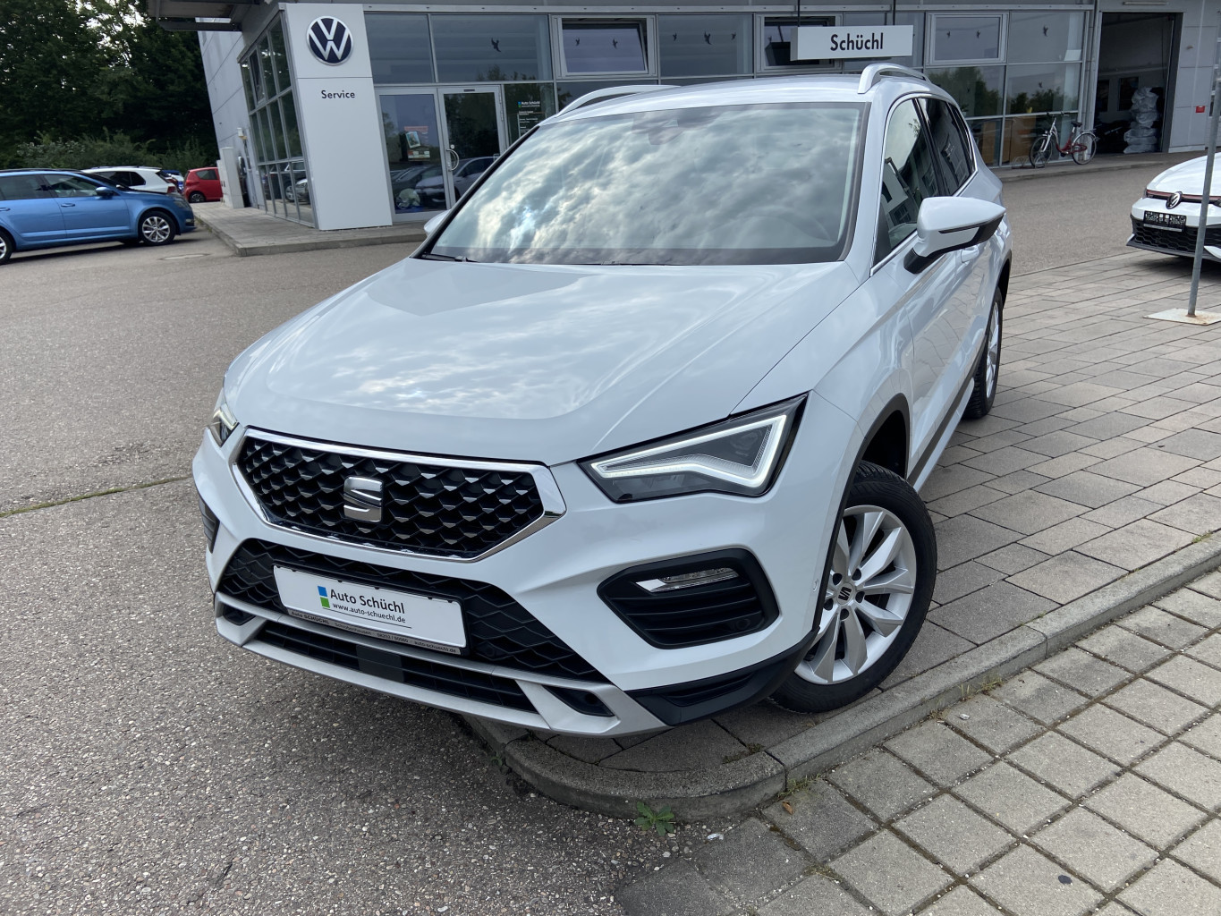 Seat Ateca 1.5 TSI DSG X-Perience PAKET-XL+EL.HECK+NAVI-PRO+LED+AHK+FULL-LINK+KAMERA+VIRTUAL-COCKPIT+PARKASSIST+SHZ+DAB+ACC+KEYLESS+LANE-ASSIST