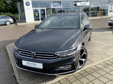 Volkswagen Passat Variant 2.0 TSI DSG Business R-Line 18