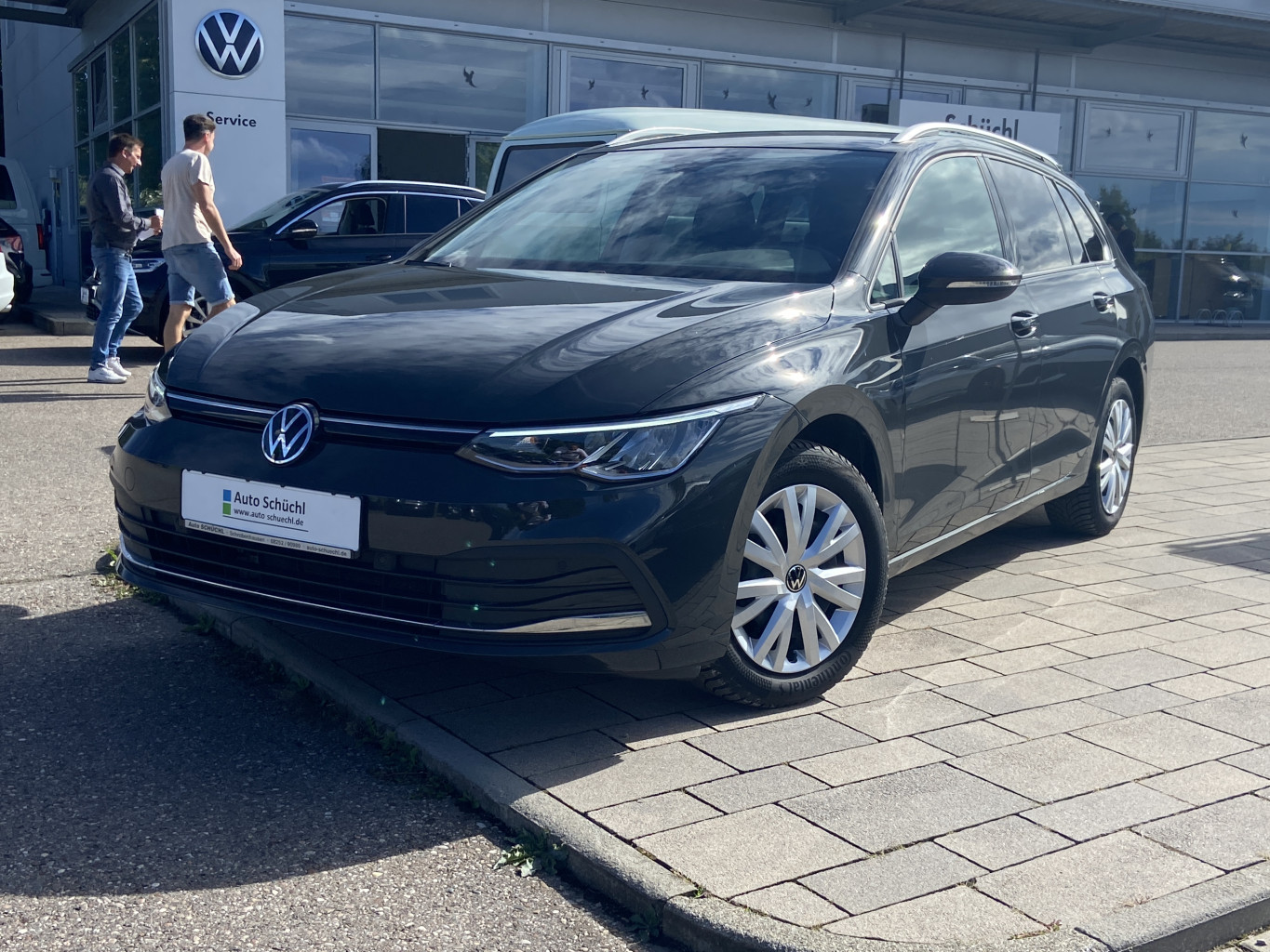 Volkswagen Golf Variant 2.0 TDI ACTIVE NAVI+LED+AHK+APP-CONNECT+ACTIVE-INFO+SHZ+PDC+DAB+LANE-ASSIST
