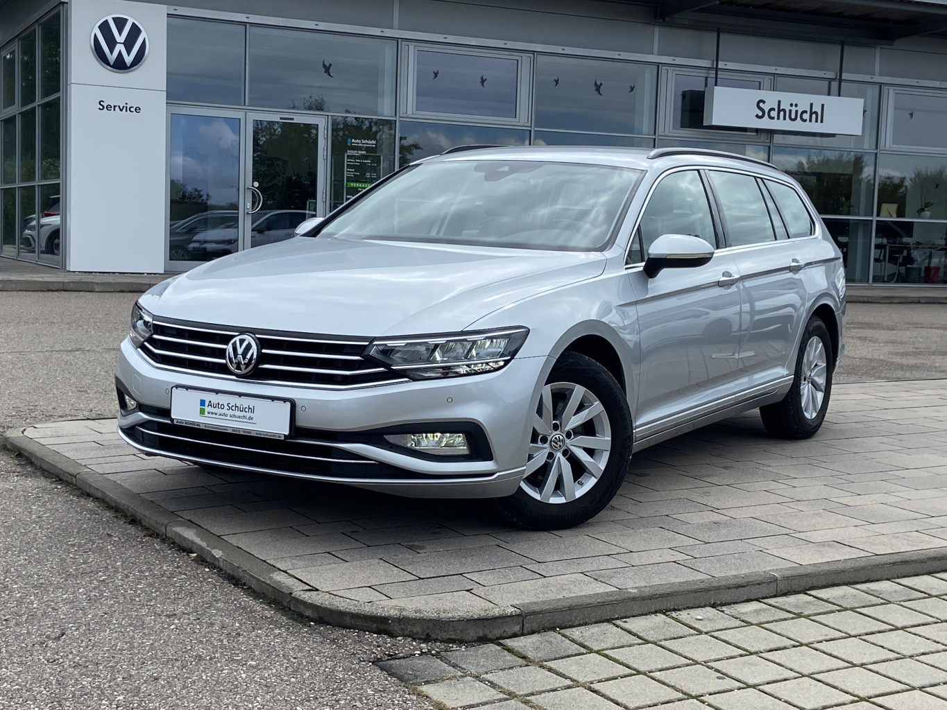 Volkswagen Passat Variant 2.0 TDI DSG BUSINESS NAVI+LED+AHK+KAMERA+APP-CONNECT+ACC+LANE-ASSIST+SHZ+PDC+ACC+BLUETOOTH