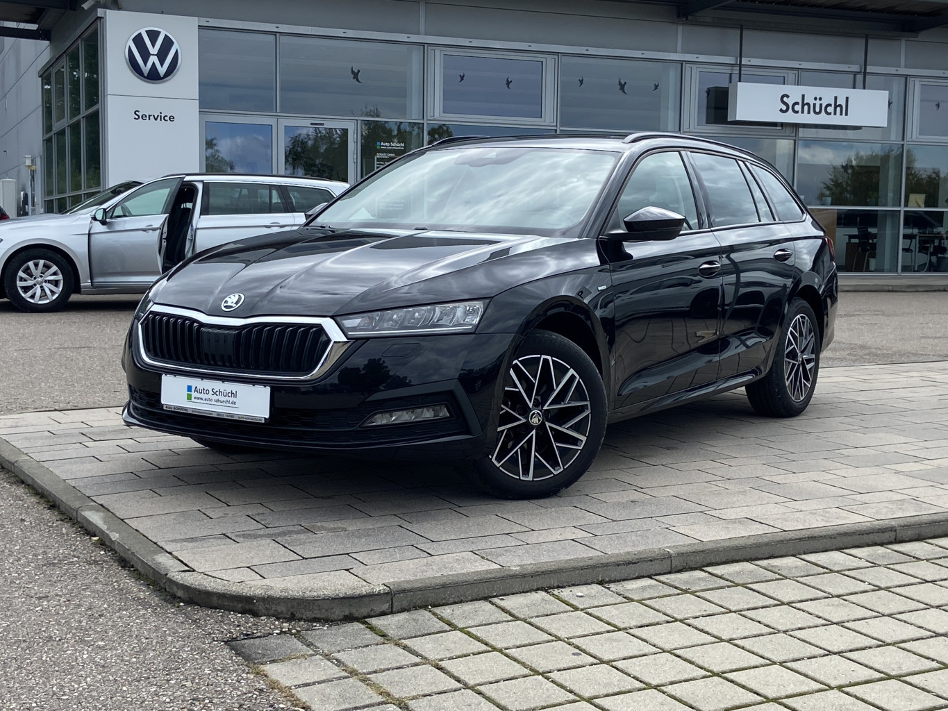 Skoda Octavia Combi 2.0 TDI DSG CLEVER 17