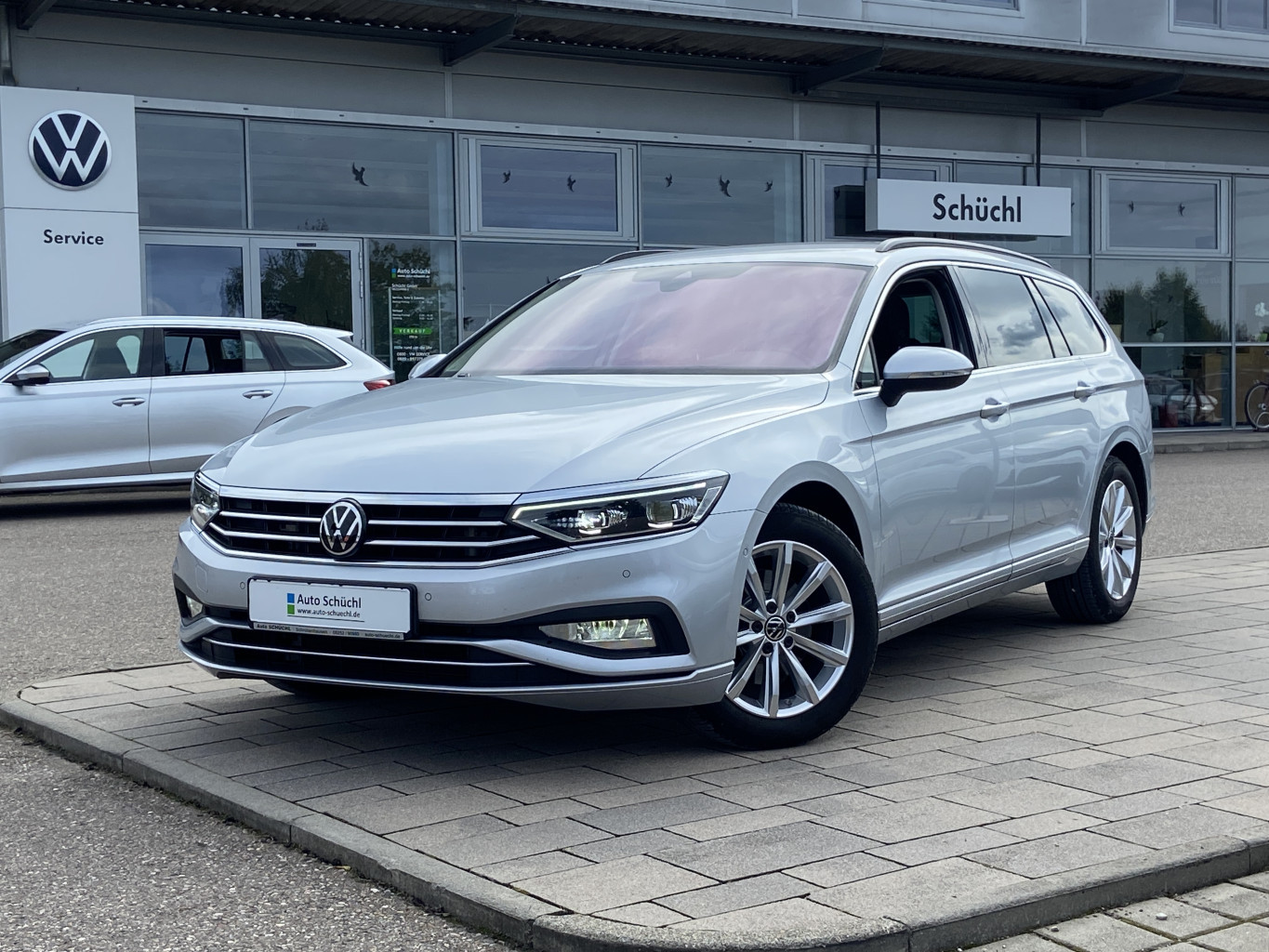Volkswagen Passat Variant 2.0 TDI DSG 4-MOTION AHK+17