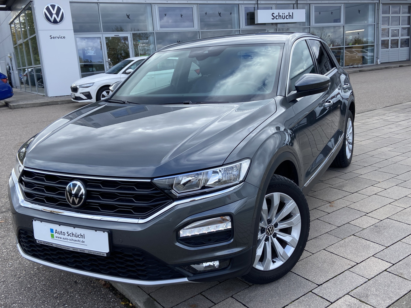 Volkswagen T-Roc 1.5 TSI SPORT NAVI+AHK+SHZ+PDC+DAB+BLUETOOTH+LANE-ASSIST