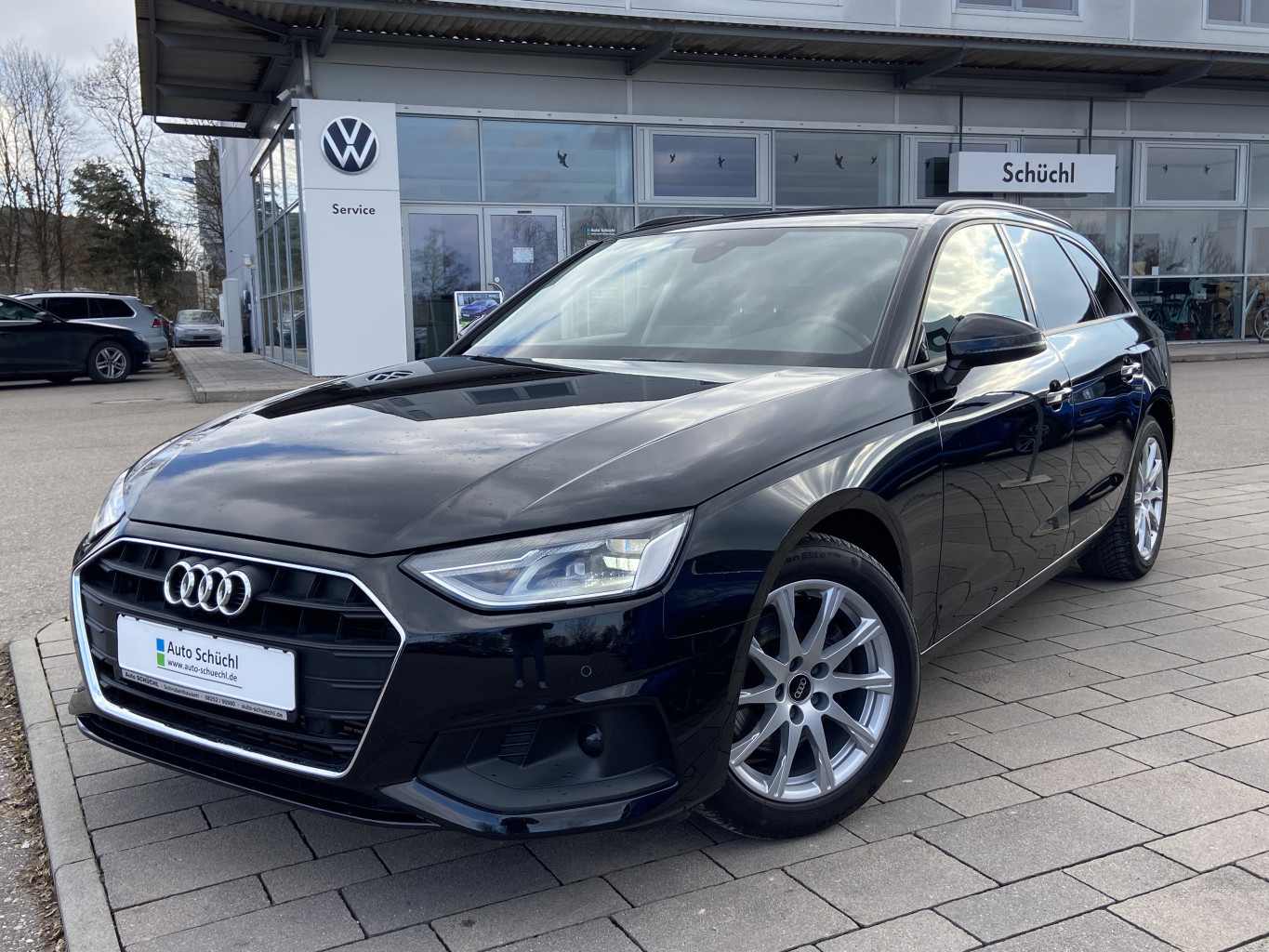 Audi A4 Avant 35 2.0 TFSI S-tronic AHK+NAVI+LED+SHZ+PDC+DAB+GRA+BLUETOOTH+KEYLESS