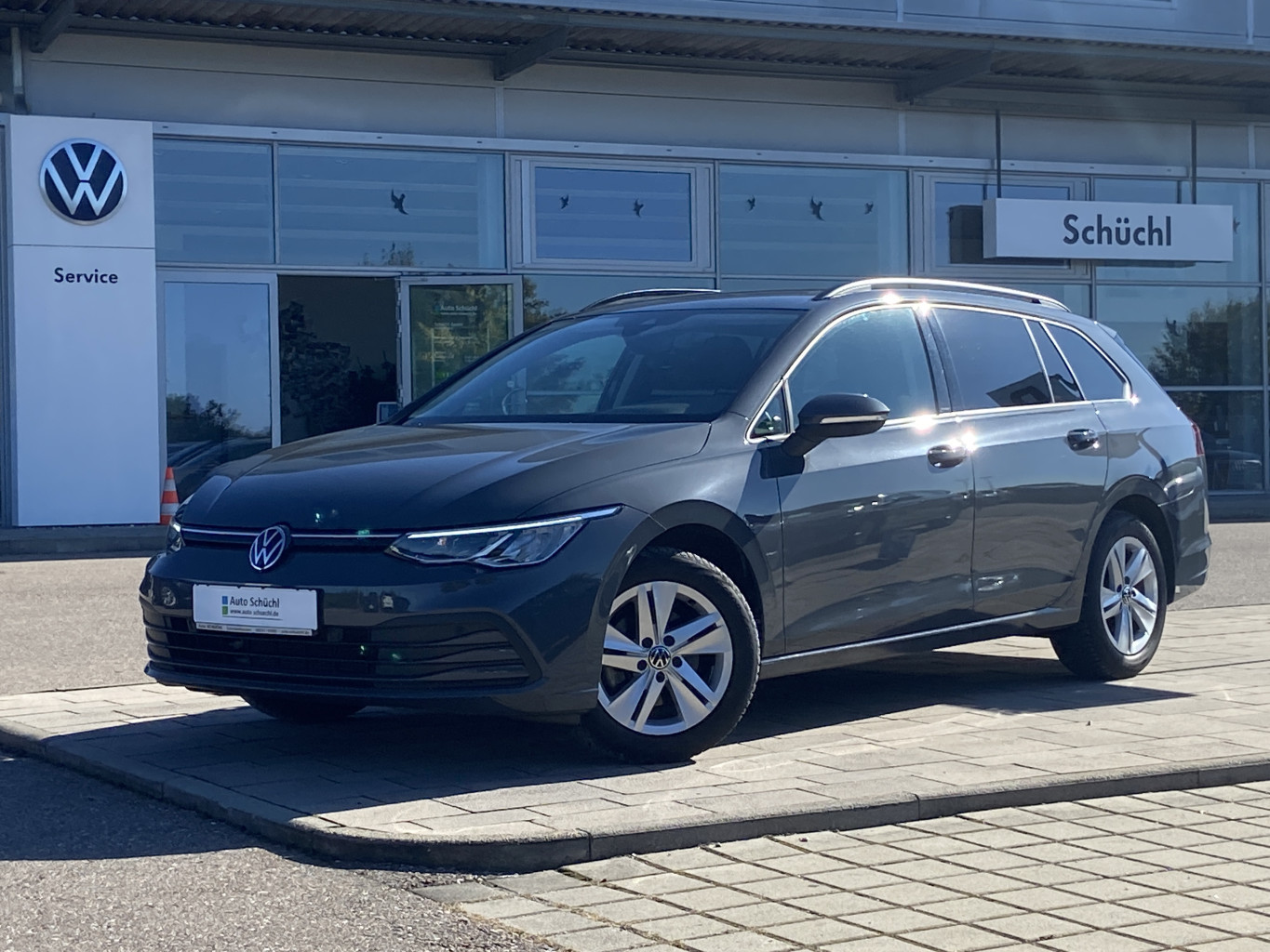 Volkswagen Golf Variant 1.5 eTSI DSG Life AHK+NAVI+LED+KAMERA+APP-CONNECT+ACTIVE-INFO+SHZ+PDC+DAB+ACC+BLUETOOTH+LANE-ASSIST