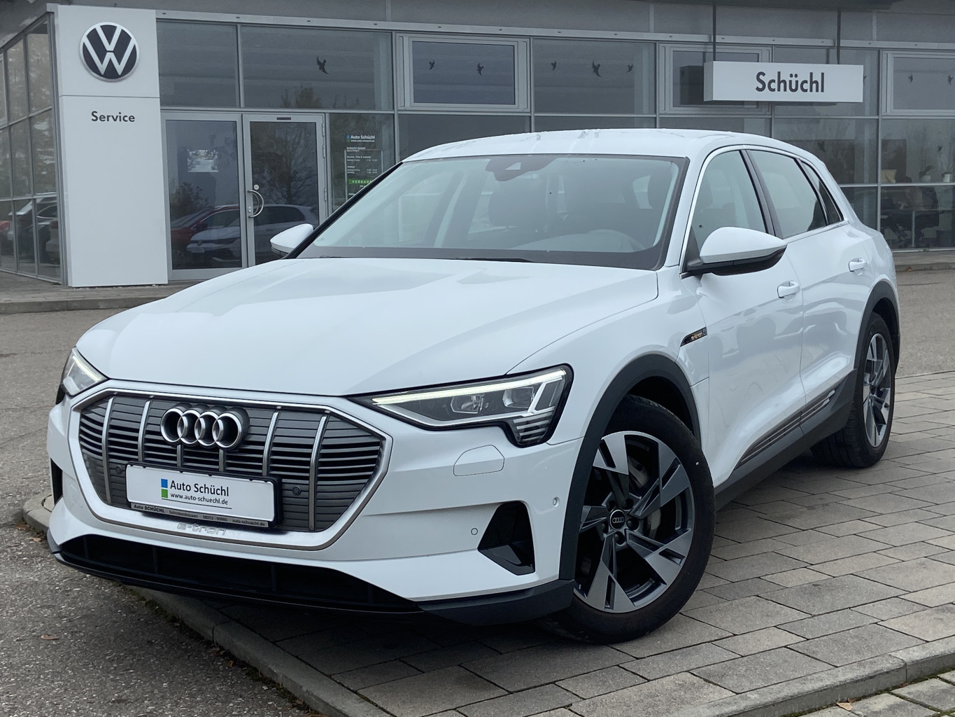 Audi e-tron quattro 50 20
