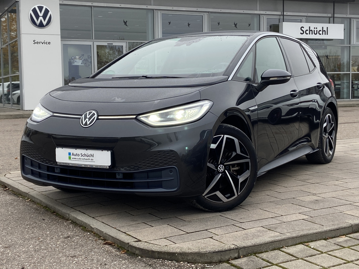 Volkswagen ID.3 PRO-PERFORMANCE WÄRMEPUMPE+NAVI+LED+CCS+KAMERA+APP-CONNECT+PANORAMA+LED+SHZ+PDC+DAB+ACC+HEAD-UP+BLUETOOTH+KEYLESS+LANE-ASSIST