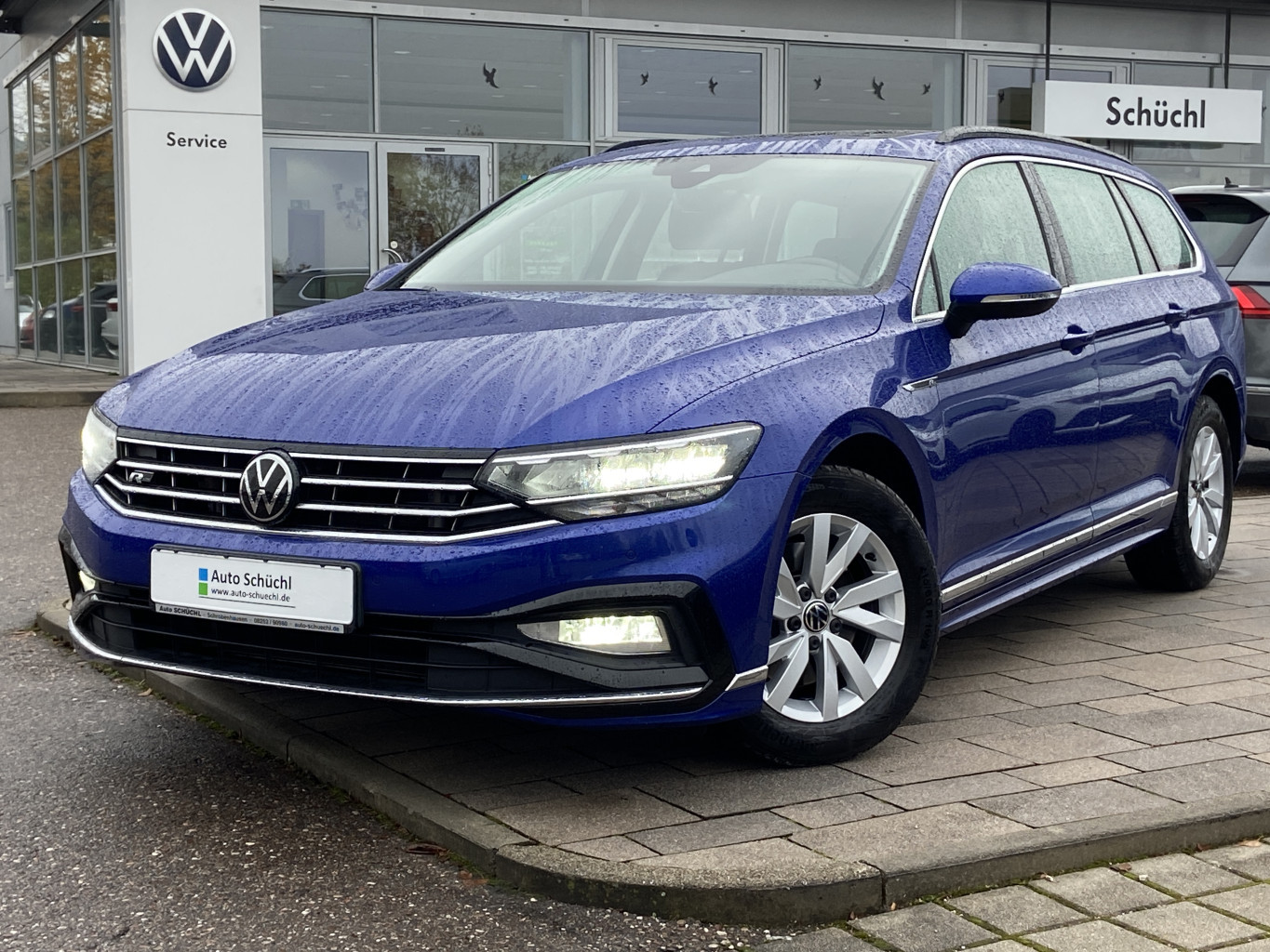Volkswagen Passat Variant 1.5 TSI R-Line NAVI+LED+AHK+KAMERA+PANORAMA+APP-CONNECT+ACC+LANE-ASSIST+SHZ+PDC+DAB+ACC+BLUETOOTH