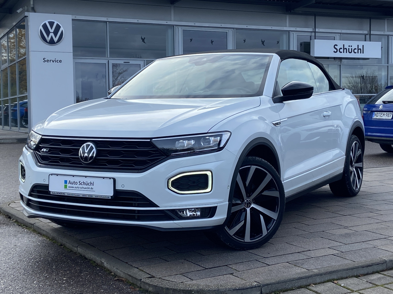 Volkswagen T-Roc Cabrio 1.5 TSI DSG R-LINE NAVI+LED+AHK+APP-CONNECT+19
