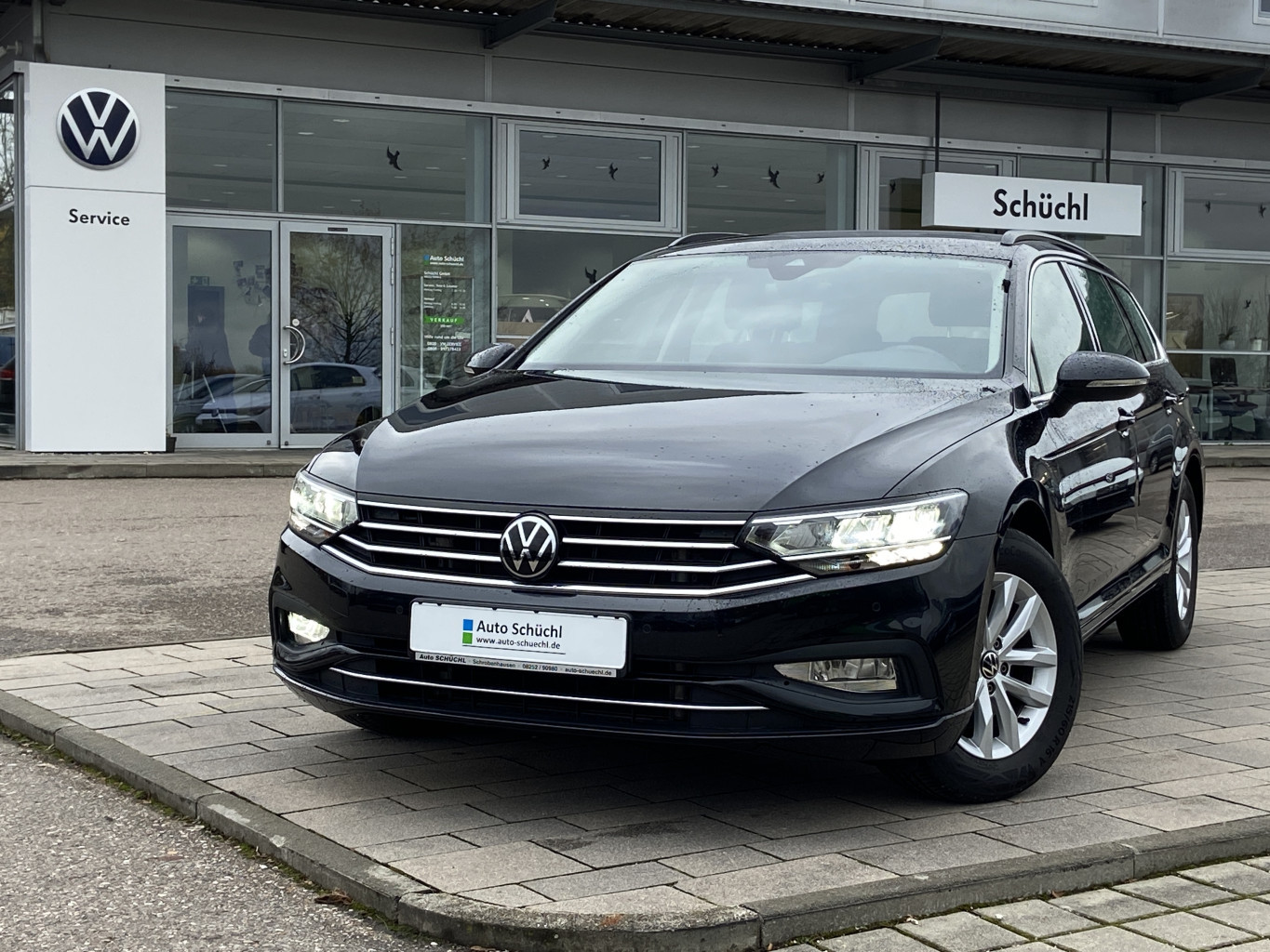 Volkswagen Passat Variant 1.5 TSI DSG BUSINESS NAVI+LED+KAMERA+AHK+APP-CONNECT+ACC+LANE-ASSIST+SHZ+PDC+DAB+ACC+BLUETOOTH