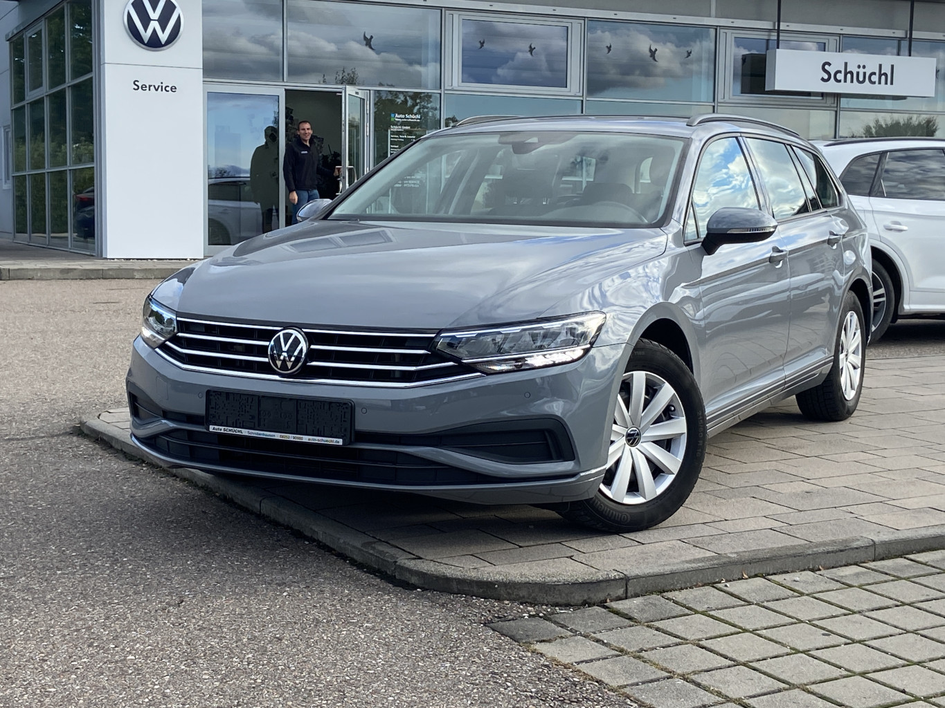 Volkswagen Passat Variant 1.5 TSI NAVI+LED+KAMERA+APP-CONNECT+AHK+SHZ+PDC+DAB+LANE-ASSIST+BLUETOOTH