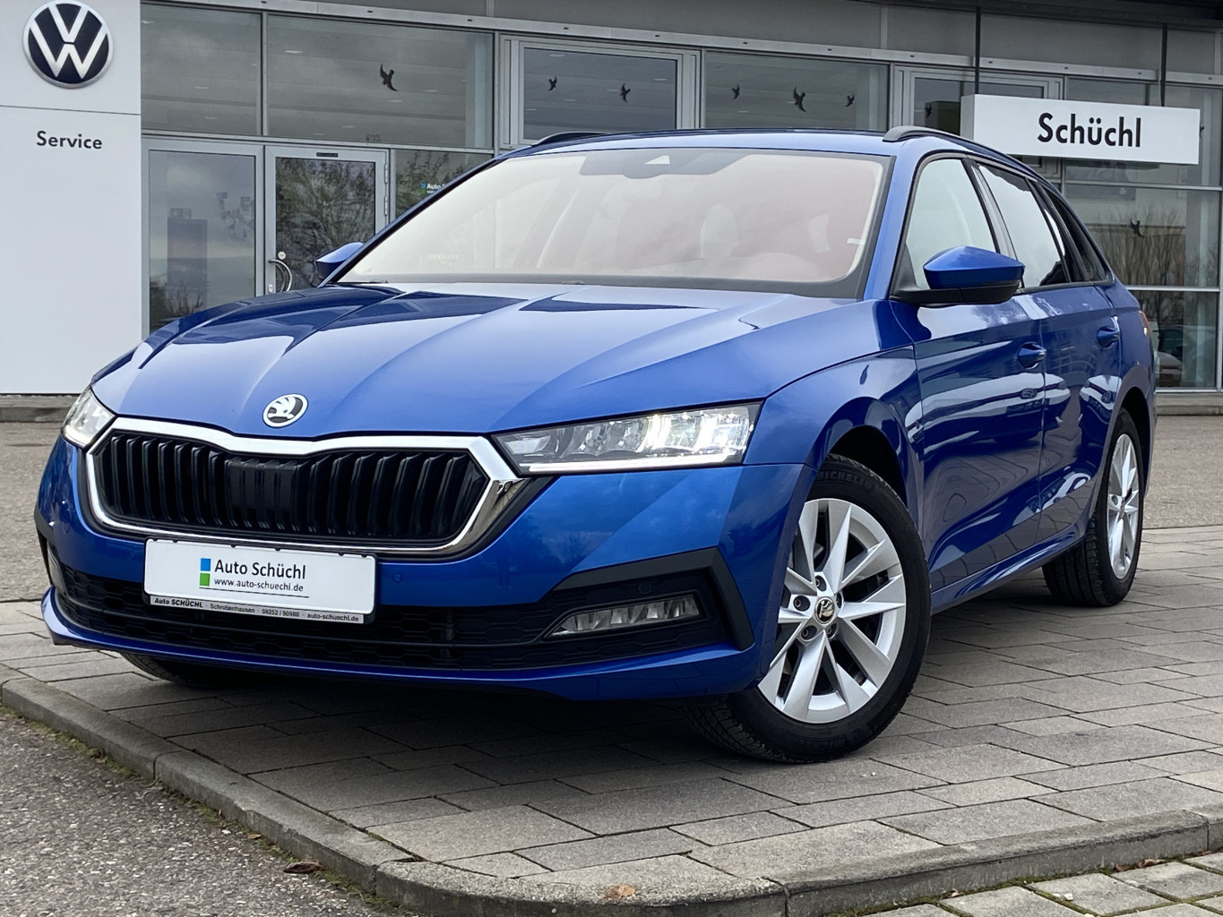 Skoda Octavia Combi 2.0 TDI DSG AHK+NAVI-COLUMBUS+LED+SMART-LINK+VIRTUAL-COCKPIT+KAMERA+SHZ+PDC+DAB+ACC+BLUETOOTH+LANE-ASSIST