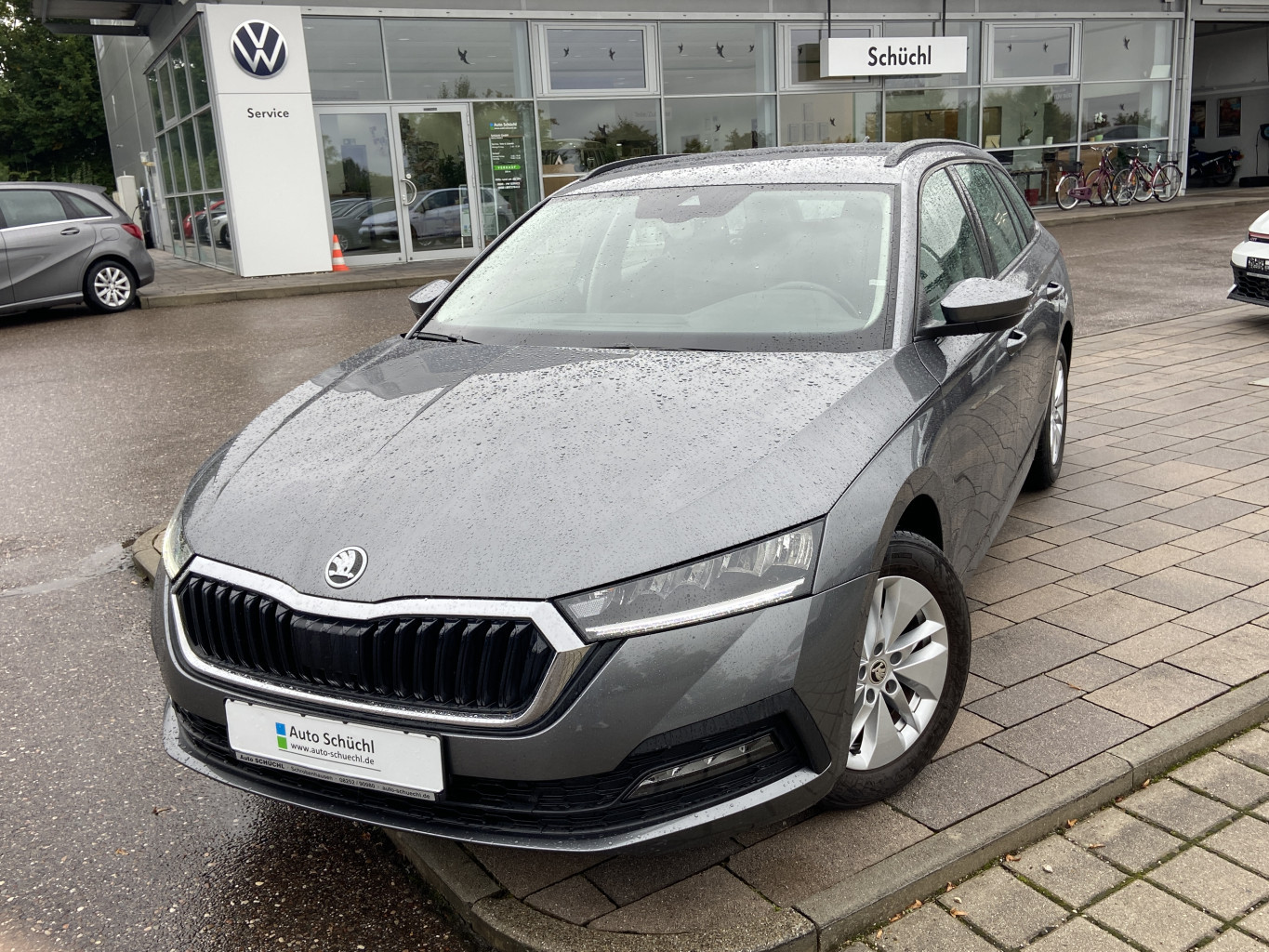 Skoda Octavia Combi 1.0 TSI Ambition AHK+NAVI-COLUMBUS+LED+SMART-LINK+VIRTUAL-COCKPIT+ACC+LANE-ASSIST+SHZ+DAB+PDC+ACC+BLUETOOTH