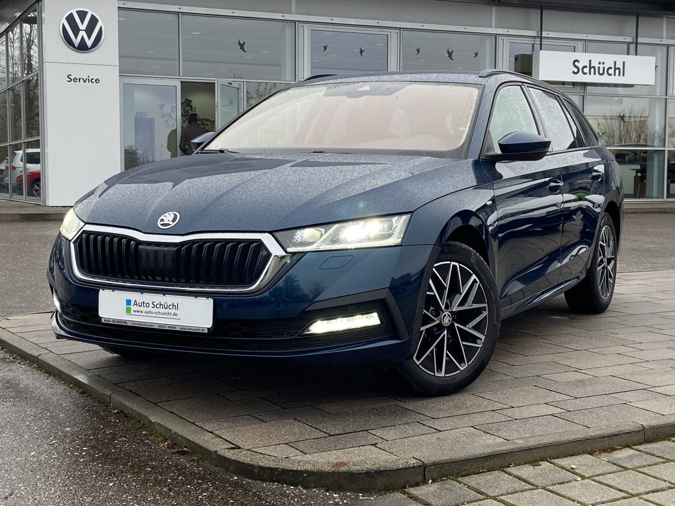 Skoda Octavia Combi 2.0 TDI DSG CLEVER 17