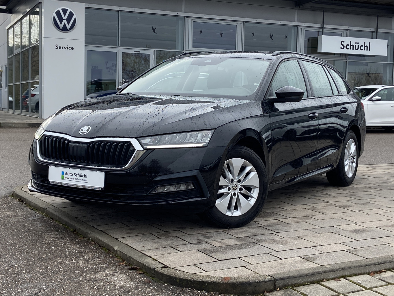 Skoda Octavia Combi 2.0 TDI DSG KOMFORTSITZE+NAVI-COLUMBUS+LED+AHK+SMART-LINK+VIRTUAL-COCKPIT+SHZ+DAB+LANE-ASSIST+PDC+GRA+KEYLESS+BLUETOOTH