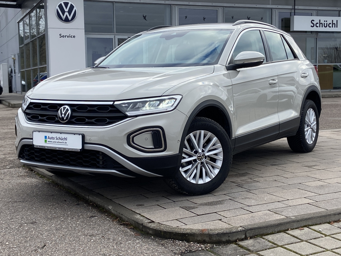 Volkswagen T-Roc 1.5 TSI DSG LIFE NAVI+LED+AHK+APP-CONNECT+PARKASSIST+SHZ+DAB+LANE-ASSIST+BLUETOOTH