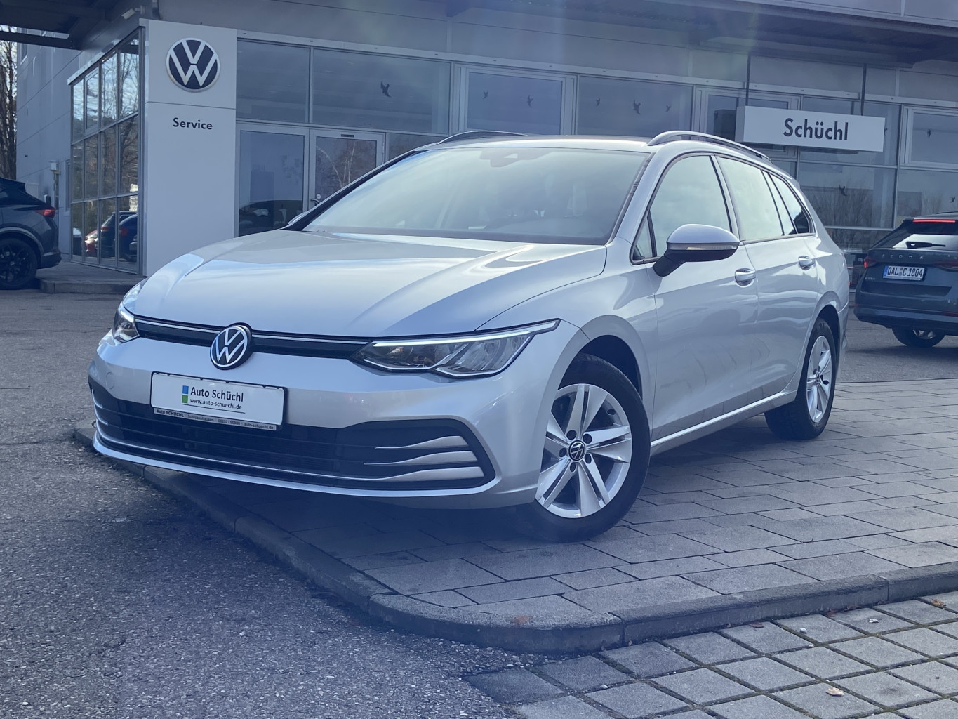 Volkswagen Golf Variant 2.0 TDI LIFE NAVI+LED+APP-CONNECT+ACTIVE-INFO+ACC+LANE-ASSIST+SHZ+PDC+DAB+ACC+BLUETOOTH