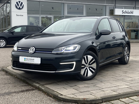 Volkswagen Golf e-Golf Comfortline NAVI+LED+CCS+APP-CONNECT+SHZ+PDC+BLUETOOTH+ACC 915546