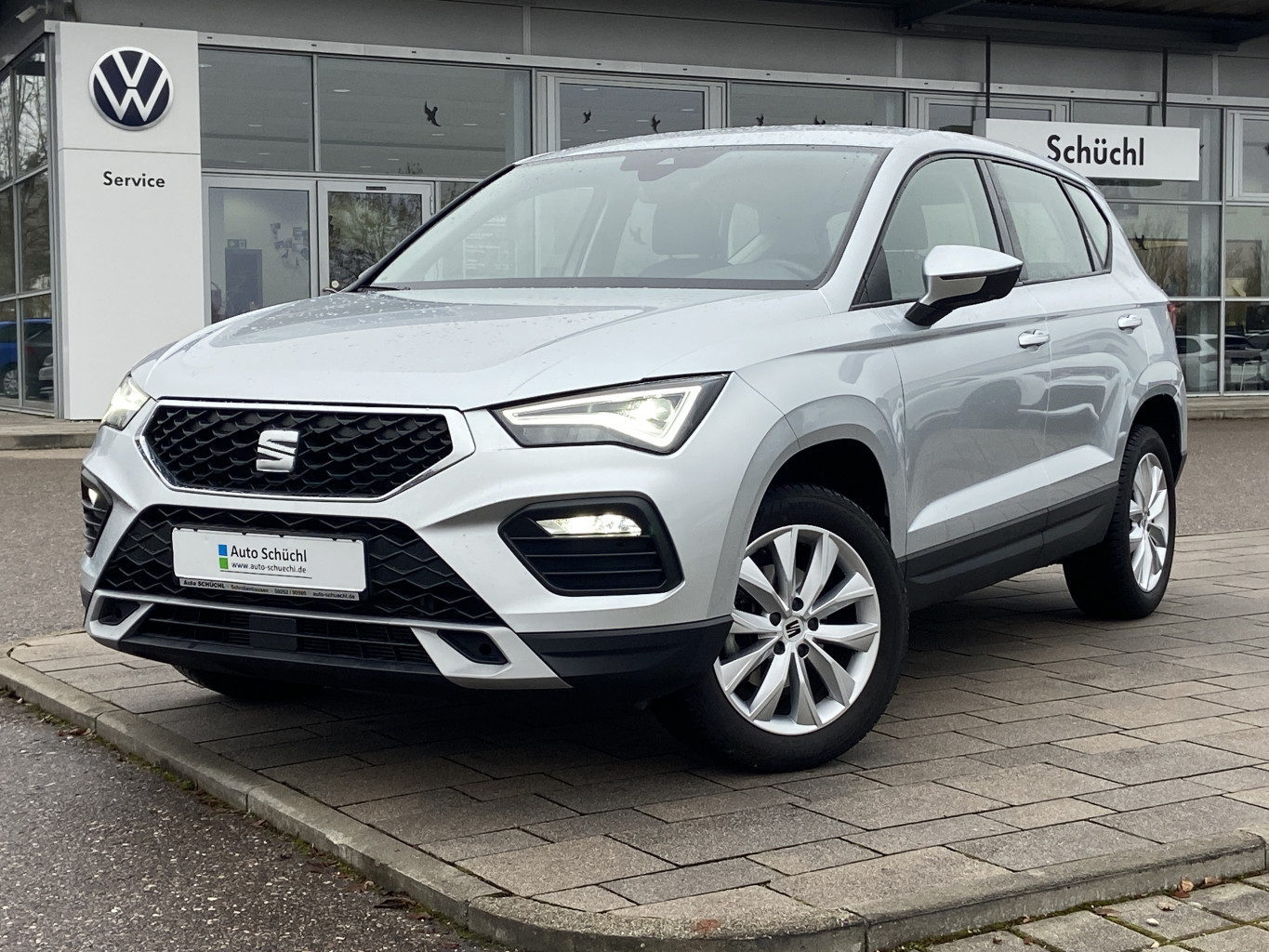 Seat Ateca 1.5 TSI Style NAVI-PRO+LED+AHK+FULL-LINK+SHZ+DAB+LANE-ASSIST+BLUETOOTH+PDC+GRA