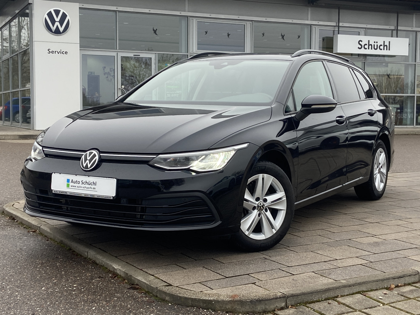Volkswagen Golf Variant 2.0 TDI DSG LIFE AHK+APP-CONNECT+ACTIVE-INFO+NAVI+LED+SHZ+PDC+DAB+LANE-ASSIST+ACC