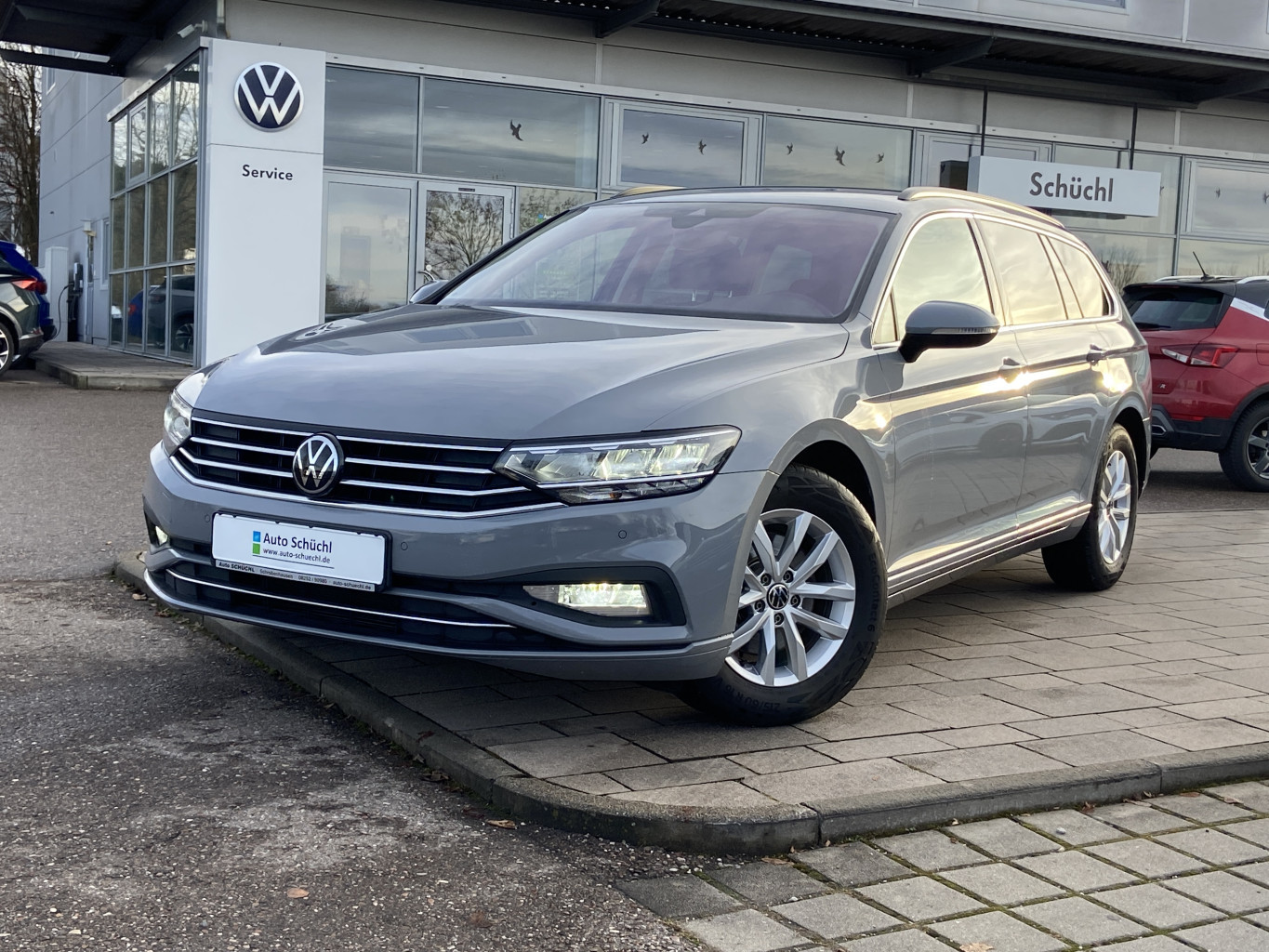 Volkswagen Passat Variant 2.0 TDI DSG Business NAVI+LED+AHK+KAMERA+APP-CONNECT+ACC+LANE-ASSIST+SHZ+PDC+DAB+ACC+BLUETOOTH+EL.HECKKLAPPE