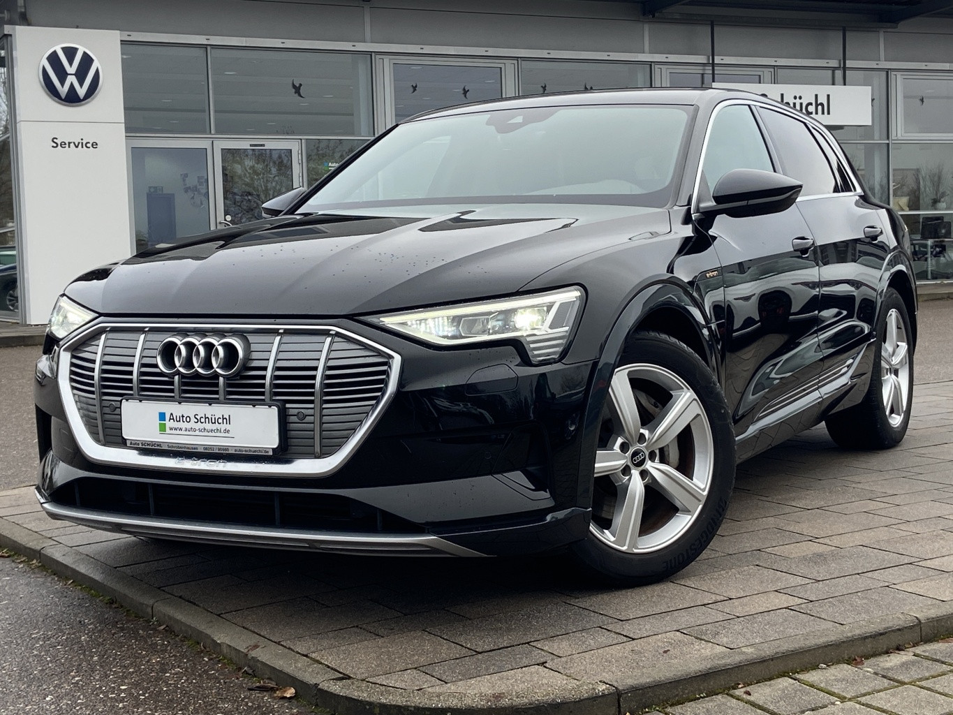 Audi e-tron advanced quattro KAMERA+SHZ+GRA+NAVI+LED+CCS+VIRTUAL-COCKPIT+PDC+DAB+BLUETOOTH