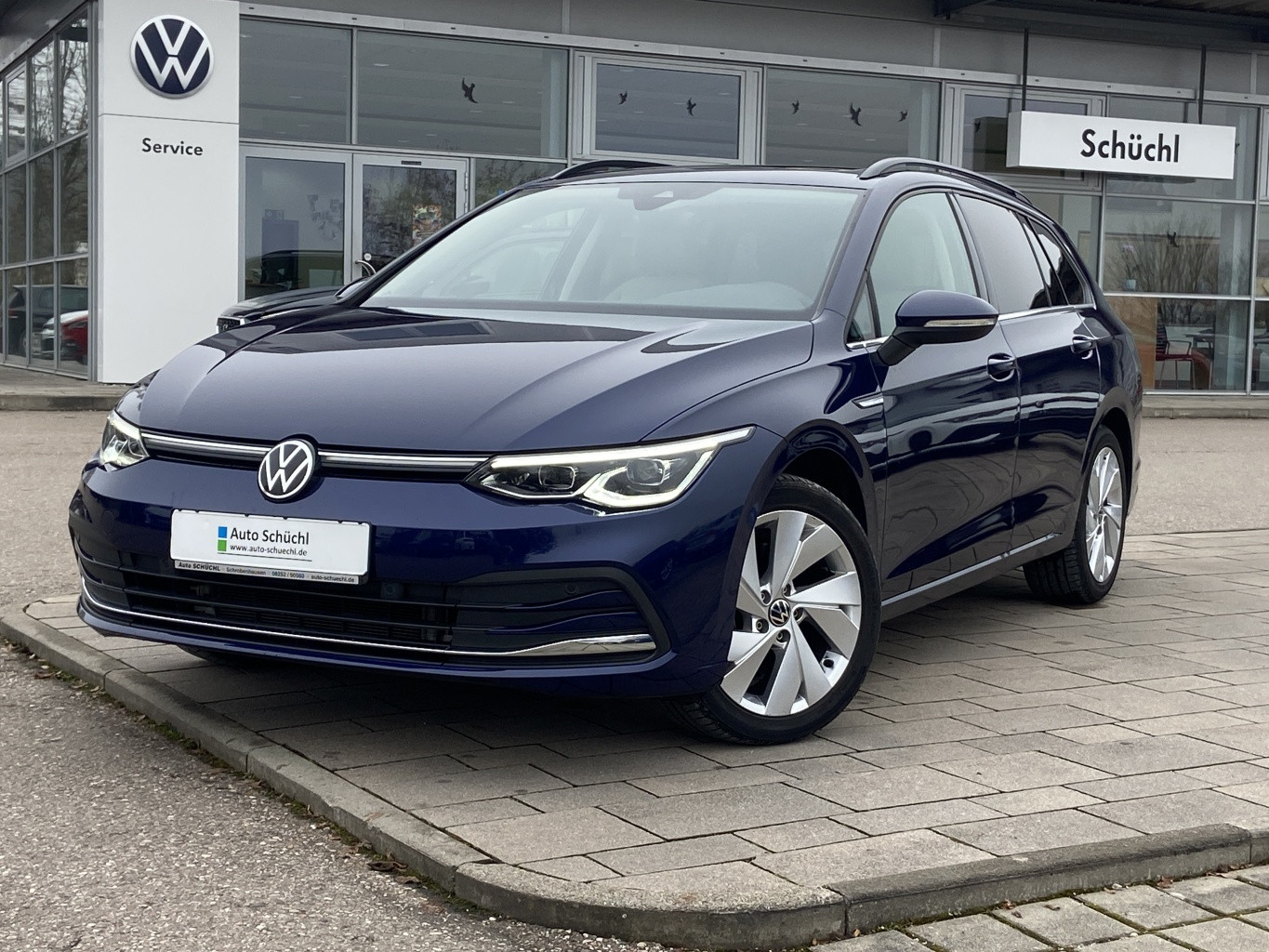 Volkswagen Golf Variant 2.0 TDI DSG Style STANDHEIZUNG+KAMERA+PANORAMA+4xSHZ+NAVI+APP-CONNECT+LED+ACTIVE-INFO+PDC+DAB+ACC+BLUETOOTH+LANE-ASSIST