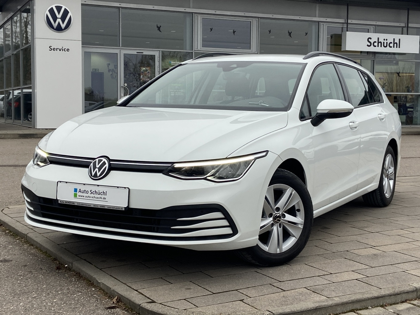 Volkswagen Golf Variant 1.5 TSI LIFE STANDHEIZUNG+4xSHZ+APP-CONNECT+NAVI+LED+ACTIVE-INFO+ACC+LANE-ASSIST+PDC+DAB+ACC+BLUETOOTH