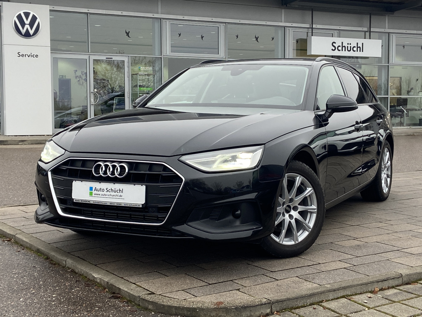 Audi A4 Avant 35 2.0 TFSI S-TRONIC AHK+KEYLESS+EL.HECKKLAPPE+NAVI+LED+SHZ+PDC+DAB+BLUETOOTH+GRA