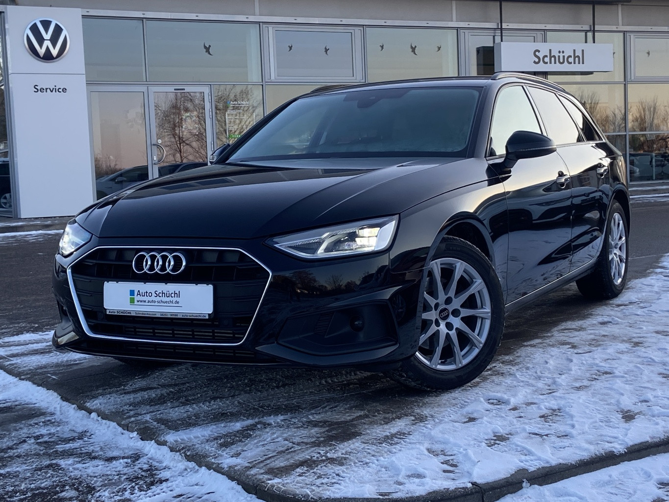 Audi A4 Avant 35 2.0 TFSI S-TRONIC KEYLESS+EL.HECKKLAPPE+NAVI+LED+SHZ+PDC+DAB+BLUETOOTH+GRA