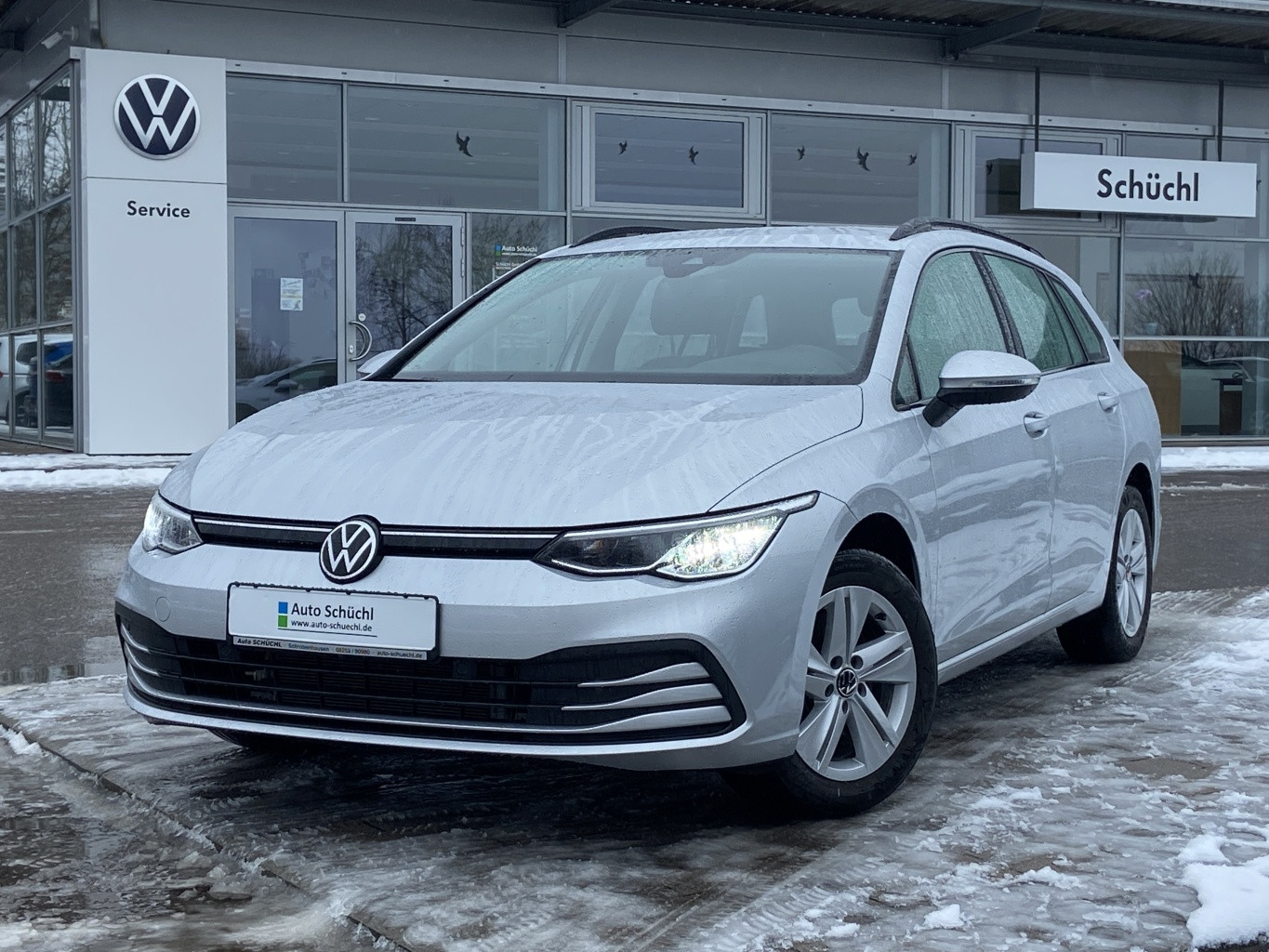 Volkswagen Golf Variant 2.0 TDI LIFE STANDHEIZUNG+AHK+4xSHZ+NAVI+APP-CONNECT+ACTIVE-INFO+LED+ACC+LANE-ASSIST+PDC+DAB+ACC+BLUETOOTH