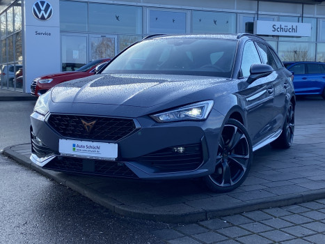 Cupra Leon ST 1.4 TSI DSG PANORAMA+SUPER-SPORTLENKRAD+SAFE-DRIVING-XL+VIRTUAL-COCKPIT+NAVI-PRO+KAMERA+LED+FULL-LINK+PARKASSIST+DAB+SHZ+ACC+KEYLESS+BLUETOOTH+LANE-ASSIST 055311