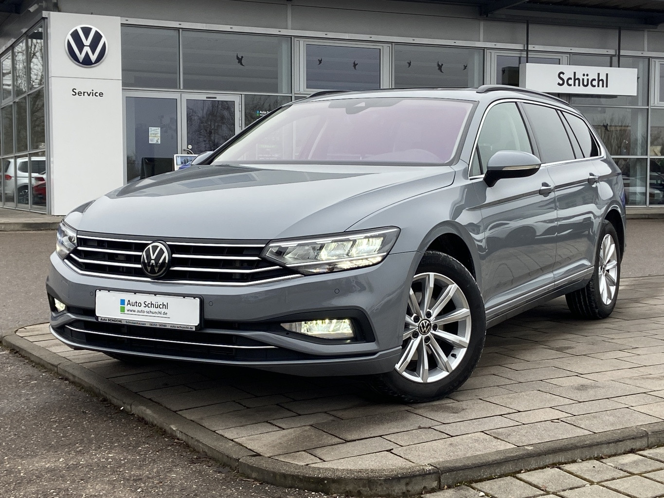 Volkswagen Passat Variant 2.0 TDI DSG PANO+APP-CONNECT+ACC+LANE-ASSIST+KAMERA+LED+ACTIVE-INFO+NAVI+DAB+SHZ+PDC+ACC+BLUETOOTH