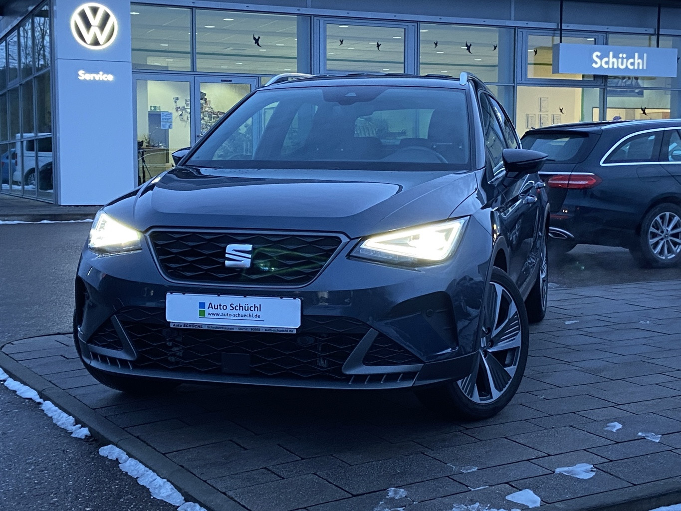 Seat Arona 1.0 TSI FR-LINE VIRTUAL-COCKPIT+NAVI-PRO+KAMERA+LED+FULL-LINK+18