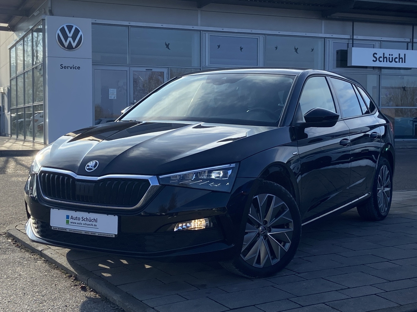 Skoda Scala 1.0 TSI Clever NAVI-COLUMBUS+LED+SMART-LINK+VIRTUAL-COCKPIT+SHZ+PDC+DAB+KAMERA+GRA+KEYLESS+LANE-ASSIST+BLUETOOTH