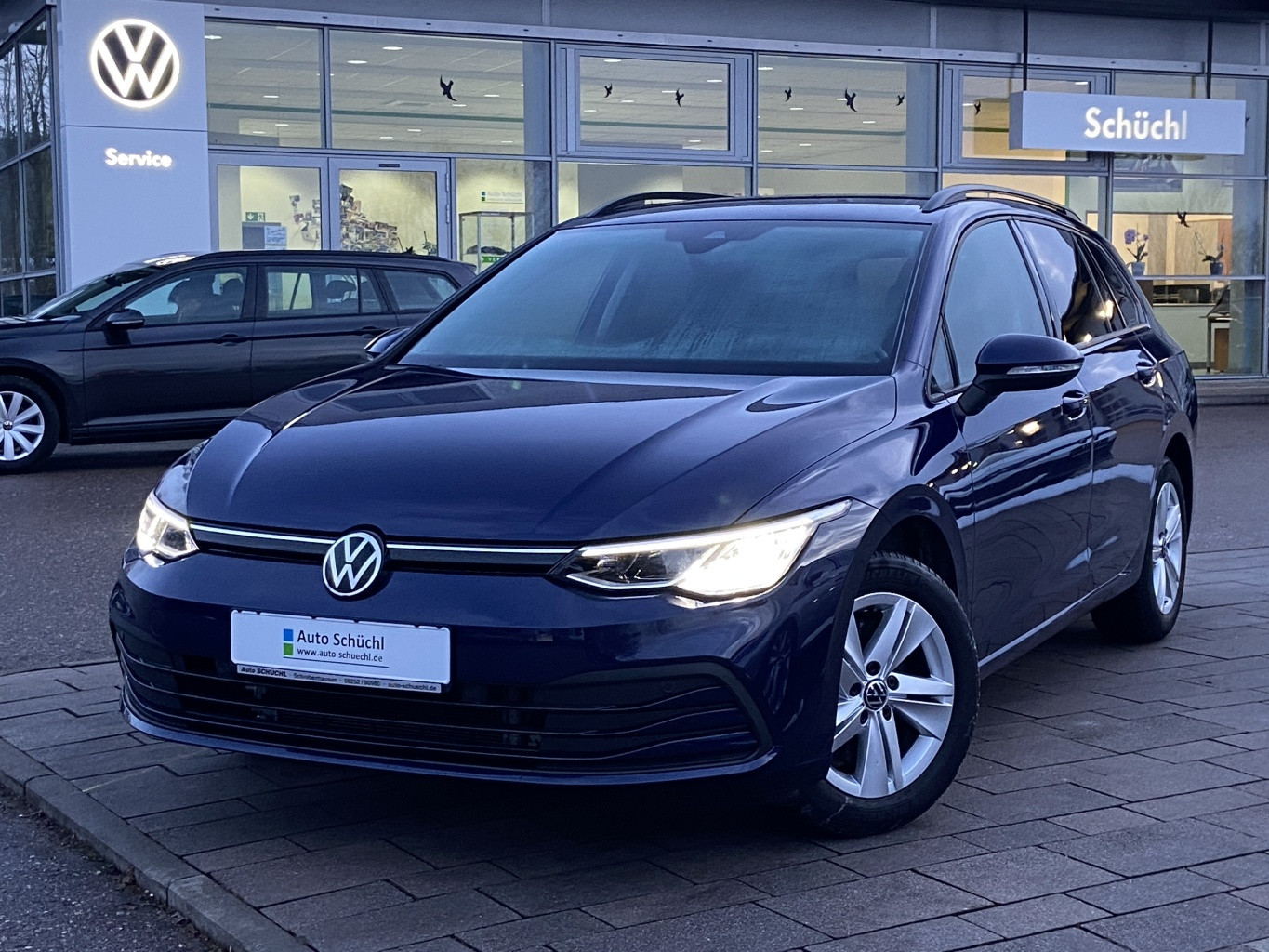 Volkswagen Golf Variant 2.0 TDI DSG GARANTIE+AHK+APP-CONNECT+ACTIVE-INFO+NAVI+LED+DAB+LANE-ASSIST+SHZ+PDC+ACC